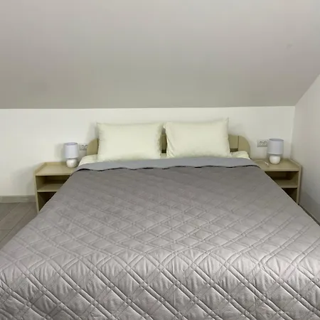 אכסניה Yaremchuk *